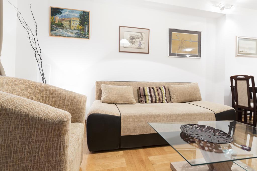 Prima Apartmani Beograd Стая снимка